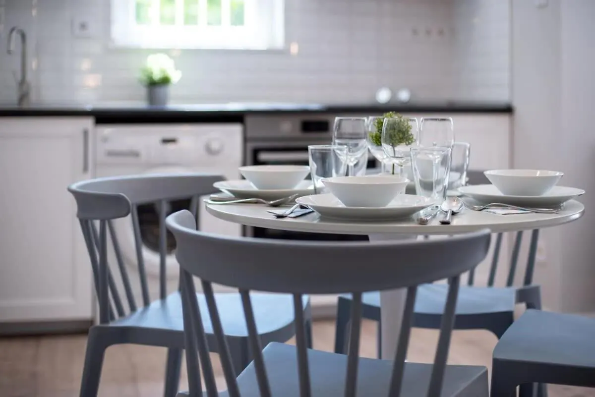 Super Central New Apartment With Air Conditioning Boedapest Hongarije