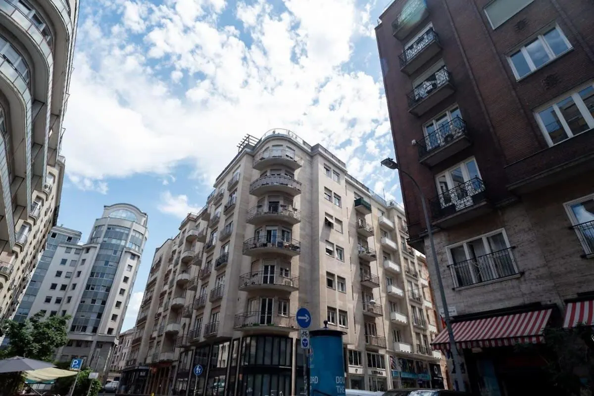 Super Central New Apartment With Air Conditioning Boedapest